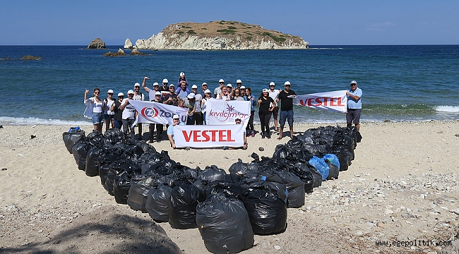 KIVILCIMLAR HAREKETİ, FOÇA’DA KIYI TEMİZLİĞİ YAPTI