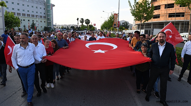 Binlerce Çiğlili Cumhuriyet için Yürüyecek