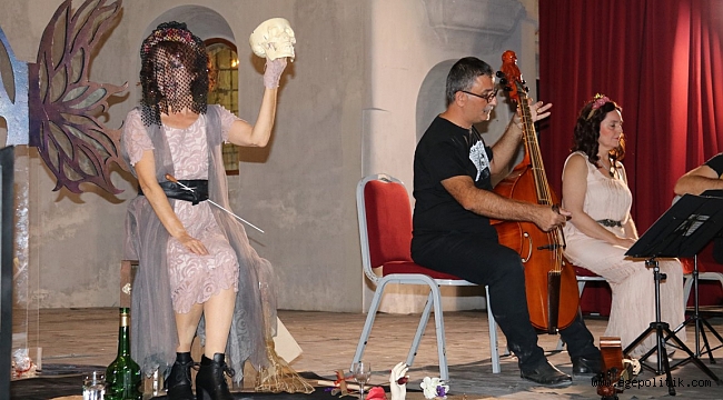 Çeşme’de Shakespeare gecesi…