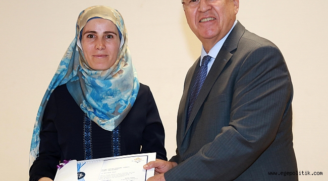 Kadınlar Haklarını öğreniyor