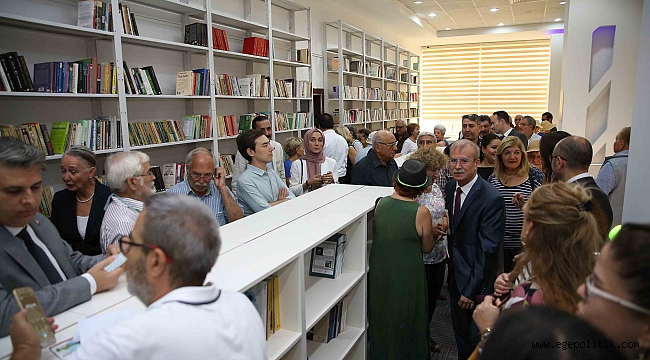 Karşıyaka'da 'Büyüktanır Homeros Kütüphanesi' kapılarını açtı