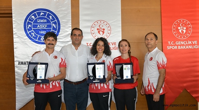 YILIN EN’LERİNDE ÜÇ PLAKET ÇİĞLİ BELEDİYESİ’NE