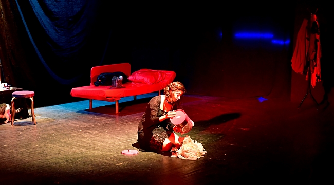 Bornova kadına yönelik şiddete dur dedi