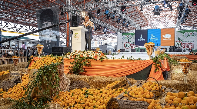 İzmir’de turuncu şenlik başladı