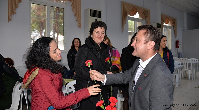 Menemen “Kadına Şiddette Hayır” dedi