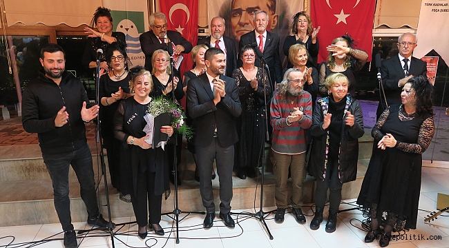 YENİ FOÇA'DA ORATORYO GÖSTERİSİ