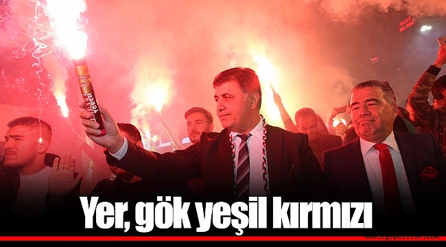 Yer, gök yeşil kırmızı
