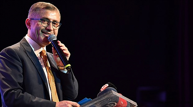 AKP'li Üsküdar Belediye Başkanına yolsuzluktan suç duyurusu