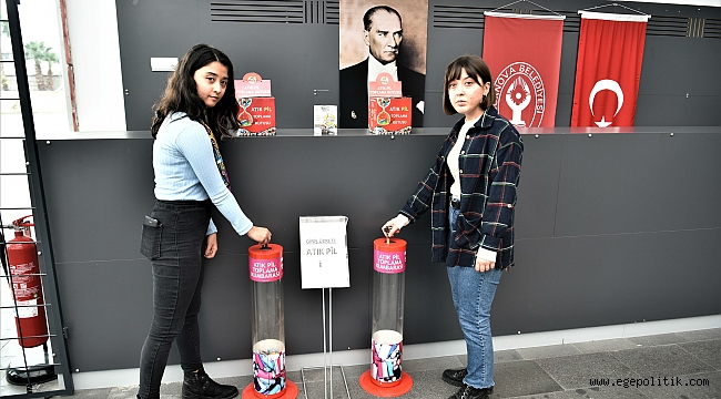 Bornova'da atık pil getiren  tarih yolculuğuna çıkıyor