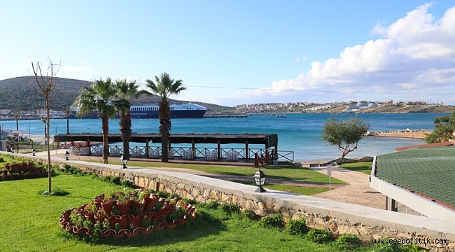 Çeşme Belediyesi’nden yeni bir sosyal tesis;  -Tekke Plajı ve Restoranı hizmete açıldı!