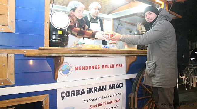 Menderes Belediyesi’nden Sıcak Çorba İkramı