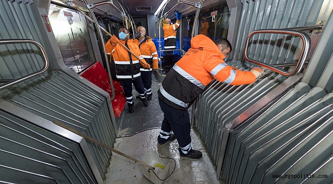 Toplu ulaşım araçlarında aralıksız temizlik