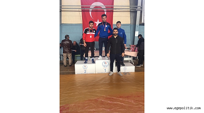 Bayraklılı güreşçiler İzmir ikincisi oldu