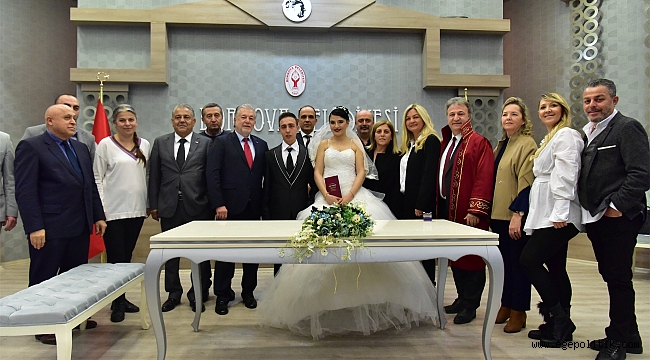 Bornova Belediyesi’nden evlenmek isteyen gençlere destek
