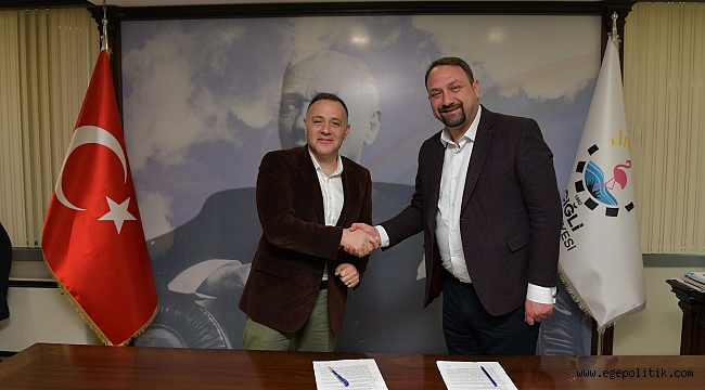 Başkan Gümrükçü kadınlar için iki protokole daha imza attı