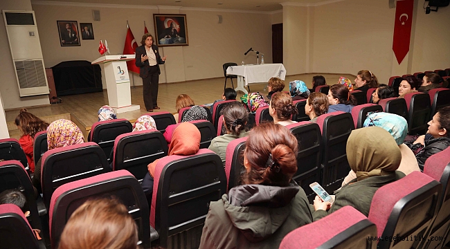 Bayraklı'da 'Kadın hakları' semineri