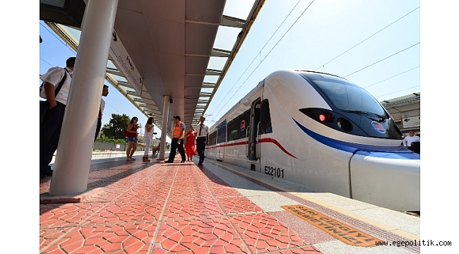 İZBAN&#039; dan 3 gün için özel sefer programı