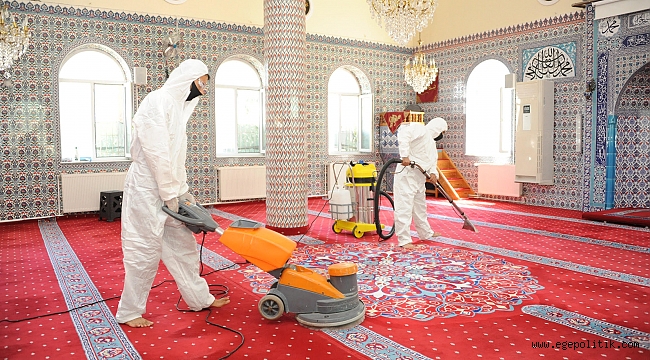 Balçova’da Camilerin temizliği yapıldı