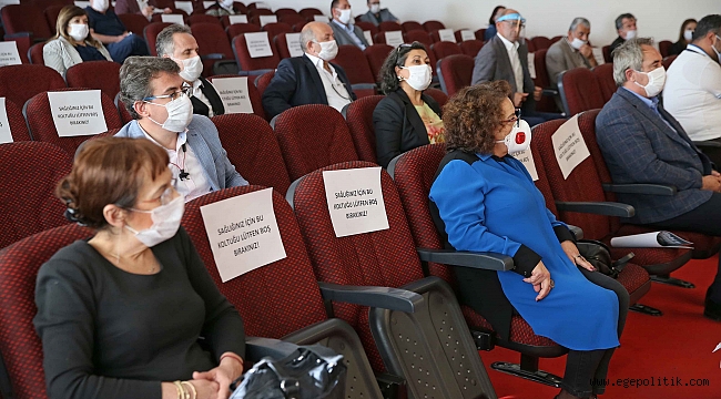 Karşıyaka’da pazar yerlerine özel müdürlük