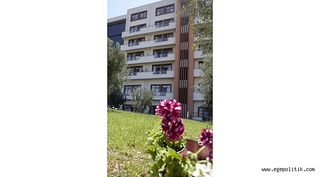 Sosyal Yaşam Kampüsü’ndeki anneler için bahçeye çiçek