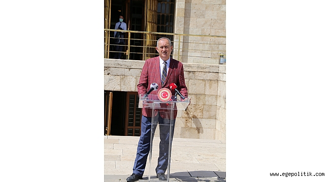 Atila Sertel tutuklu meslektaşı Müyesser Yıldız’ı ziyaret etti