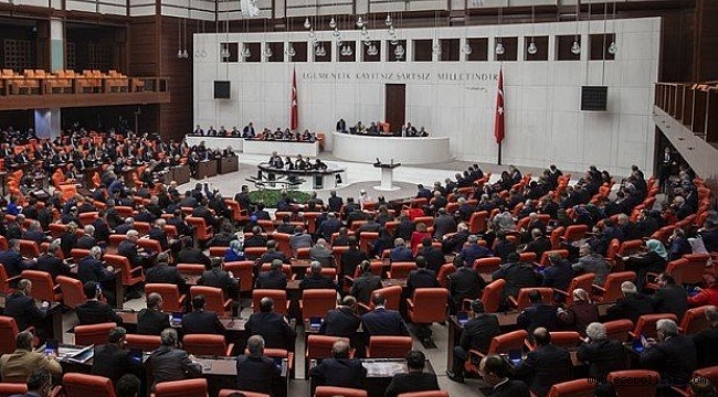 Enis Berberoğlu, Musa Farisoğulları ve Leyla Güven'in vekilliği düşürüldü