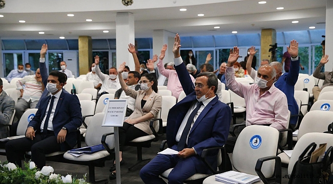 Konak’ta normalleşme sürecindeki ilk meclis toplantısı yapıldı