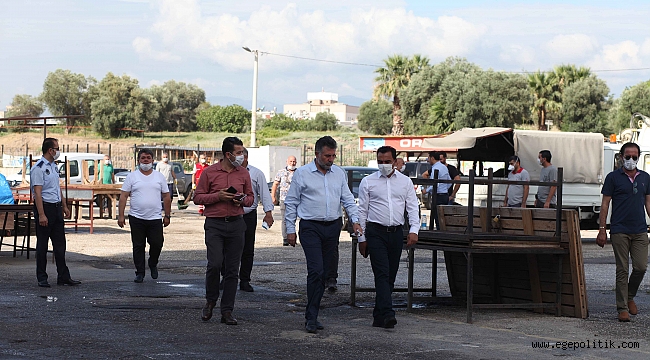 Bayraklı'da 24 mahalle köşe bucak temizlendi