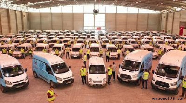 Biz Varız dayanışmasında 200 bin gıda paketi hedefi aşıldı