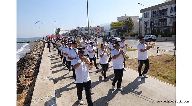 Güzelbahçe' nin kurtuluş günü coşkuyla kutlandı