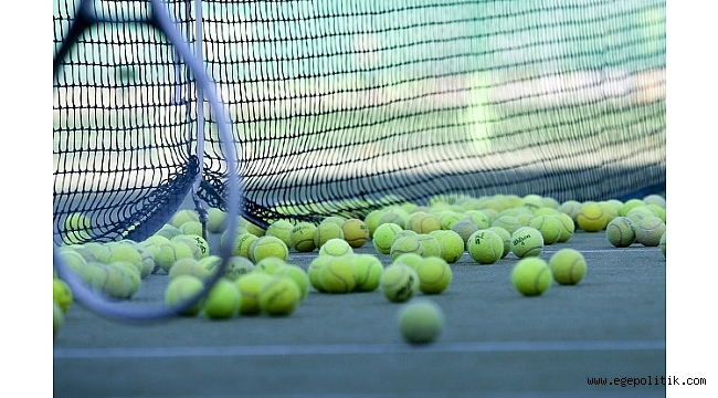 Teniste finale kalan çiftler şaşırtmadı