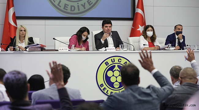 Buca Belediyesi meclisinde gündem benzinlik