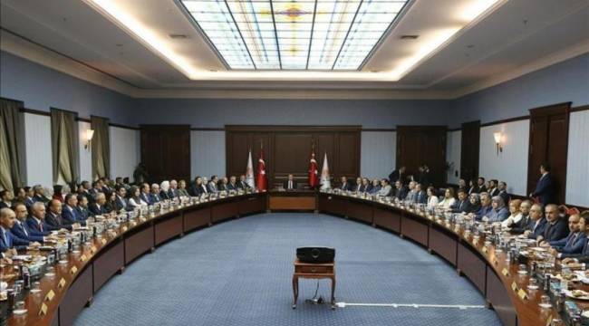 AKP'nin parti yönetiminde değişiklik: Sayı 75'e çıkıyor, başkanvekili sayısı artıyor