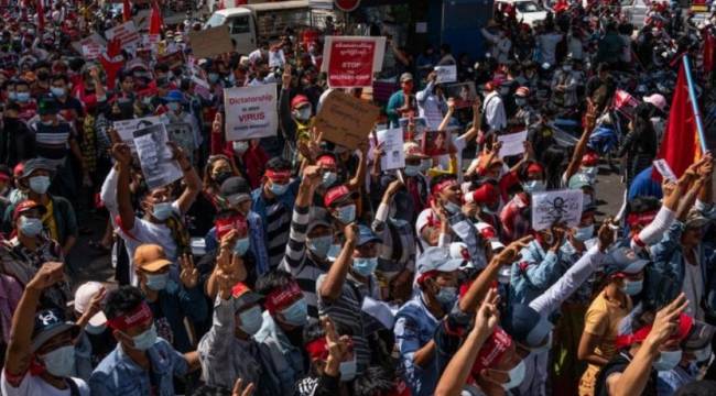 BM: Myanmar'da gösterilere müdahalede en az 107 kişi öldü