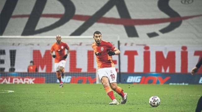 Galatasaray'da sahanın zeminini eleştiren Belhanda'nın sözleşmesi feshedildi