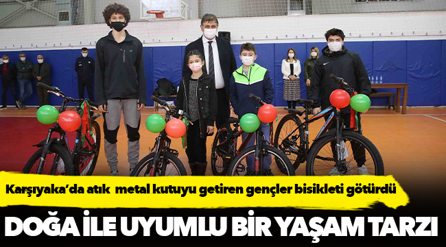 Karşıyaka’da atık  metal kutuyu getiren gençler bisikleti götürdü
