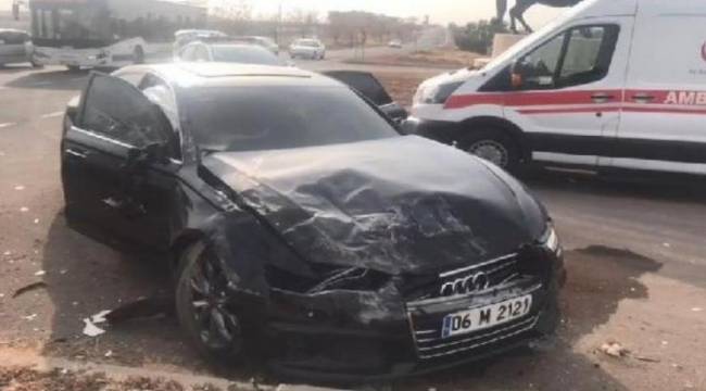 Meral Akşener'in konvoyunda kaza: 4 kişi yaralandı