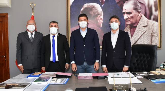 Tüm Yerel-Sen ve Foça Belediyesi arasında yeni sözleşme imzalandı