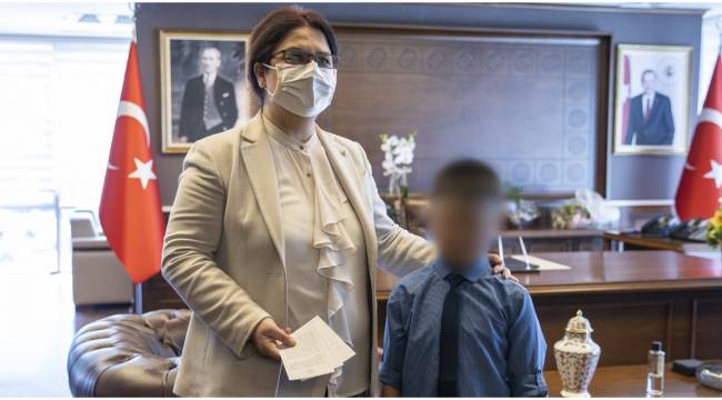 Aile ve Sosyal Hizmetler Bakanı Derya Yanık hakkında suç duyurusu