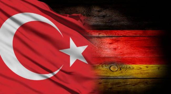 AK Parti'li belediyeler hakkındaki "insan kaçakçılığı" iddiaları: Uluslararası krizi tetikler mi?