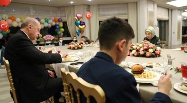 Erdoğan'dan 23 Nisan'da çocuklarla iftar