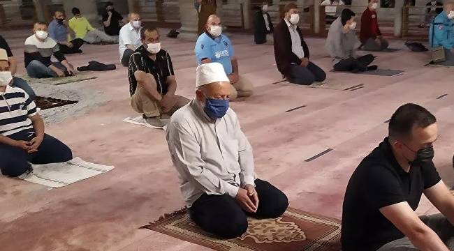 İçişleri&#039;nden cuma namazı açıklaması