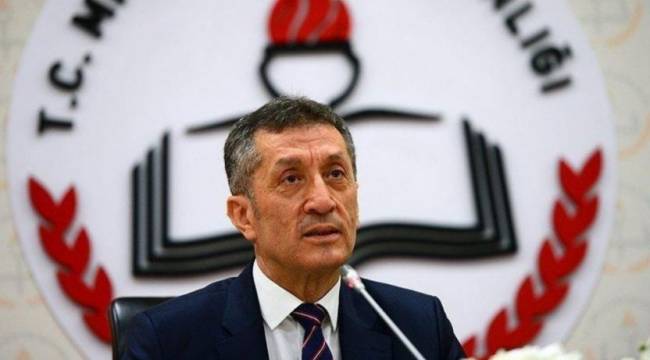 Cumhurbaşkanlığı'nda görevli isim Ziya Selçuk'u hedef aldı: Beceriksiz...