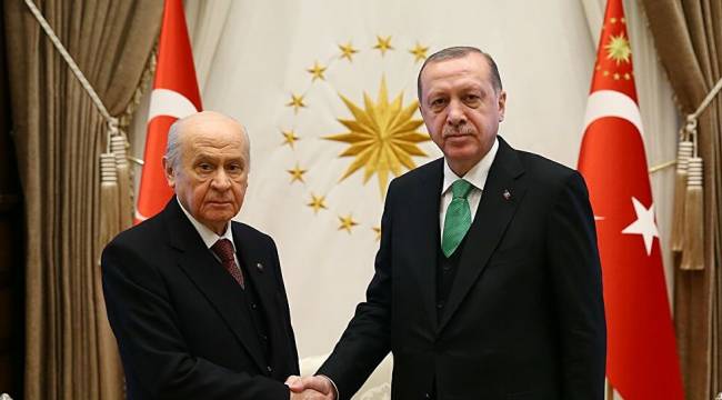 Murat Yetkin yazdı: Bahçeli, Erdoğan'a mayın tarlası gibi bir anayasa öneriyor