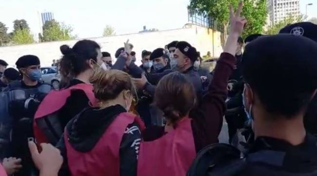 Taksim'e çıkmak isteyen Sosyalist Dayanışma Platformu üyelerine polis müdahalesi: Çok sayıda gözalt