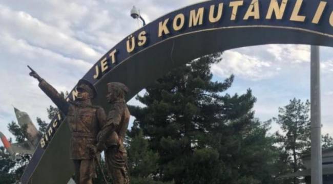 Valilikten 'maket uçaklı saldırı' açıklaması