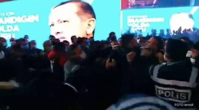 AKP'de yumruk yumruğa kavga