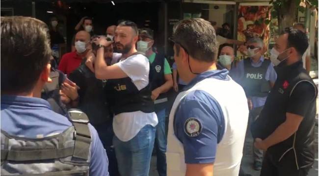 HDP İzmir il binasına saldıran Onur Gencer, adliyeye sevk edildi