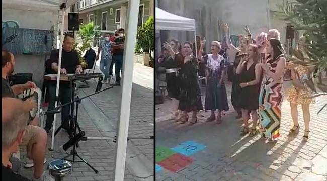 Karşıyaka Sanat Derneği TSM Korosu sokakta da harika!