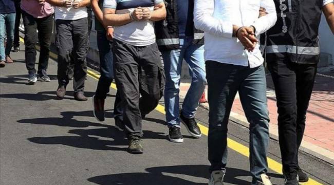 Yabancılardan rüşvet alan 11'i kamu görevlisi 51 kişi için gözaltı kararı